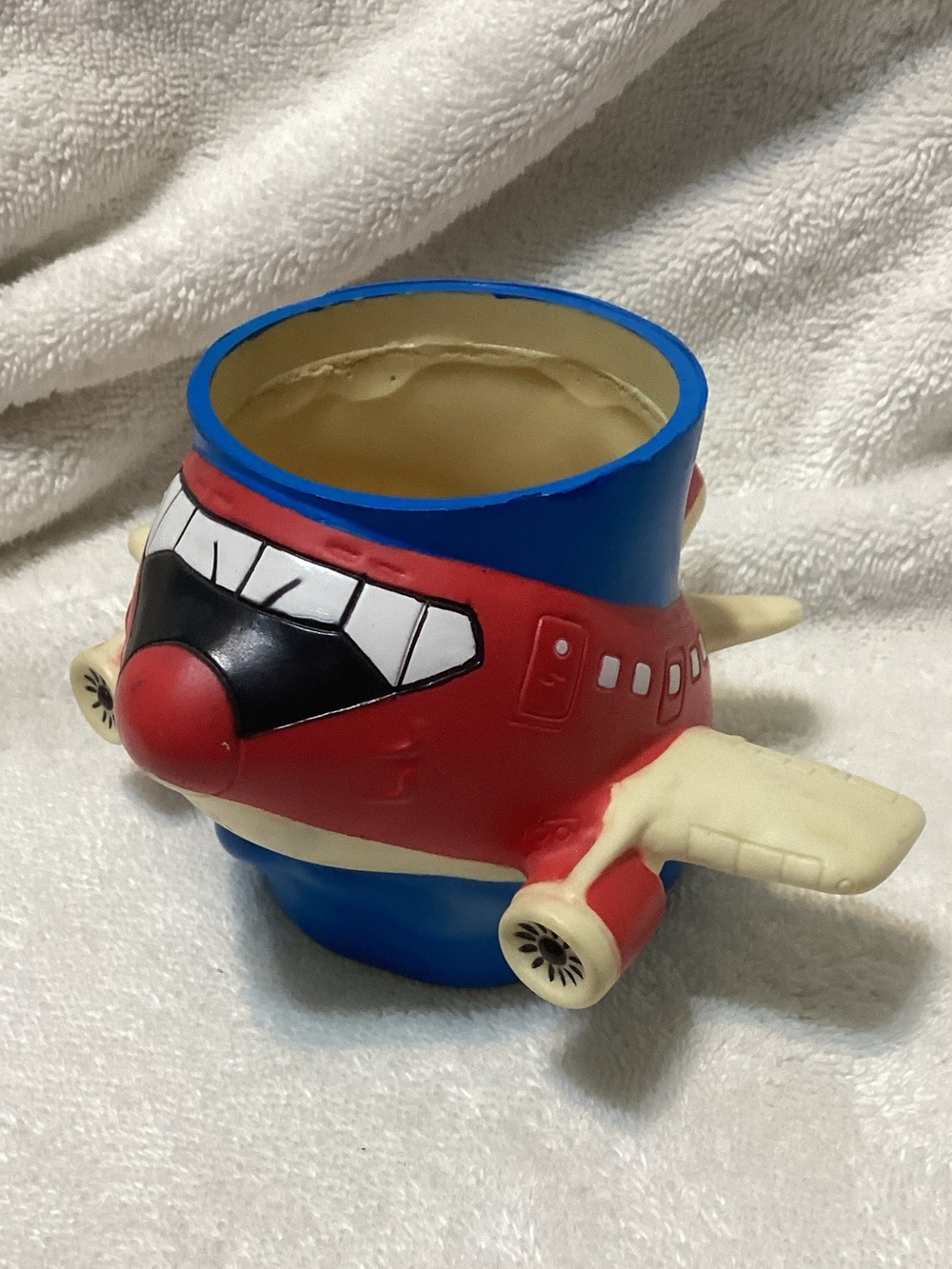 Kool Buddies Red & Blue Airplane Can Holder. White Body.